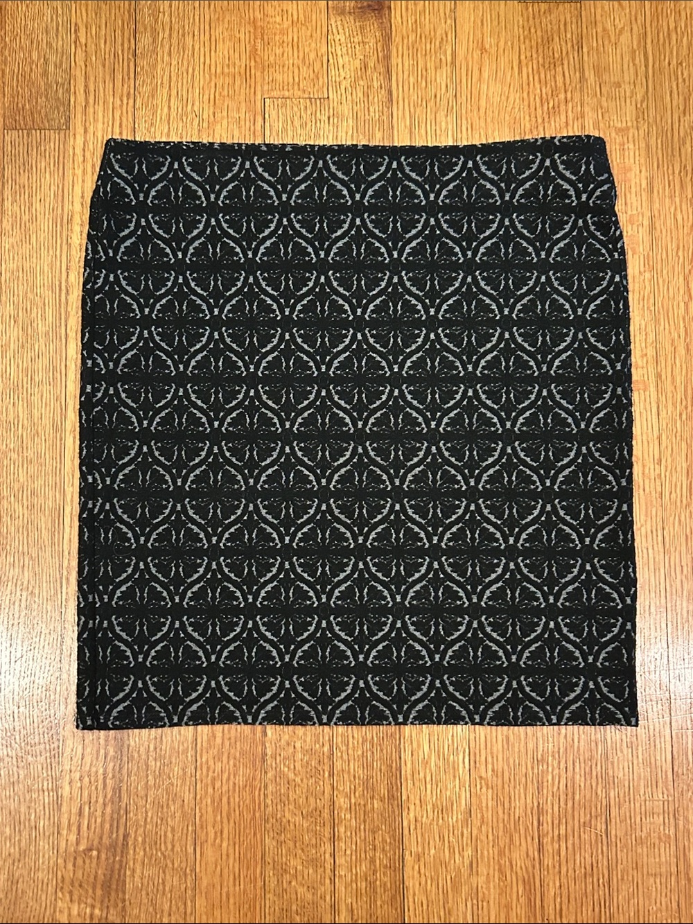 LOFT Black Patterned Stretch Pencil Skirt Size LP